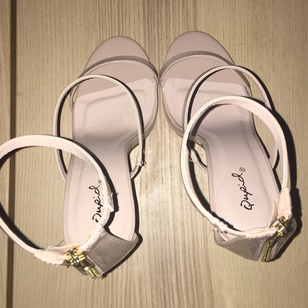 Sexy/Fancy/casual size 7 heels. Never worn